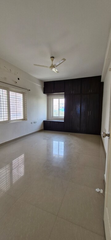 Furnished Amenities in 3 BHK Builder Floor at Kondapur – for Rent
