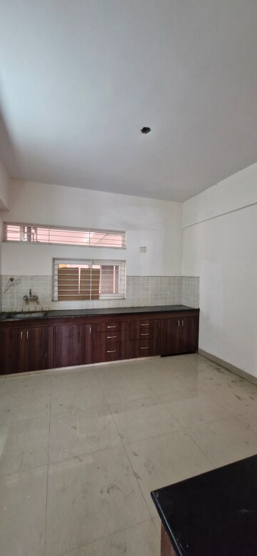 Building Lobby in 3 BHK Builder Floor at Kondapur – for Rent