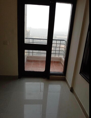 Room in 3 BHK Apartment at RPS Savana, Sector 88 – for Rent