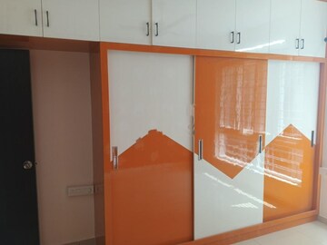 Furnished Amenities in 3 BHK Apartment at Marina Skies, Hi Tech City – for Rent