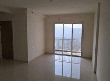 Room in 3 BHK Apartment at Godrej Emerald, Ghodbunder Road – for Rent