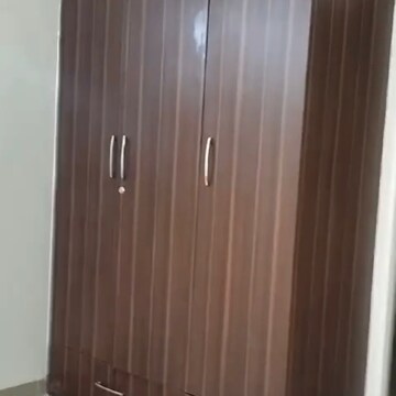 Furnished Amenities in 3 BHK Apartment at Emaar Emerald Floors Premier, Sector 65 – for Rent