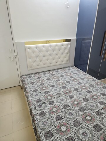 Room in 2 BHK Apartment at Adore Happy Homes, Sector 86 – for Rent