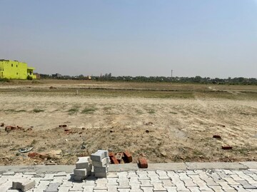  Plot For Sale in Jewar