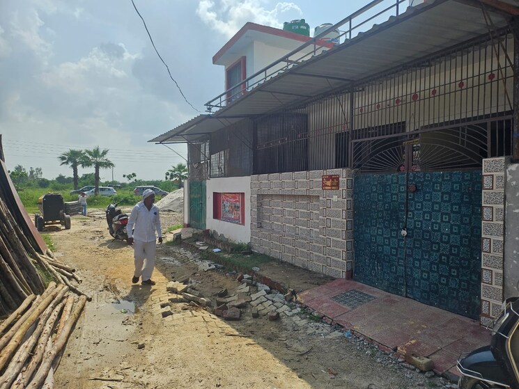 Exterior View, barsana  125 Sq.Yd. Plot In Barsana Mathura 8072127