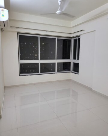 Room in 2 BHK Apartment at Godrej Central, Chembur – for Rent