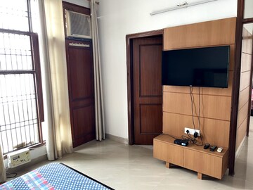 Bedroom in 2 BHK Builder Floor at Sector 23 – for Rent
