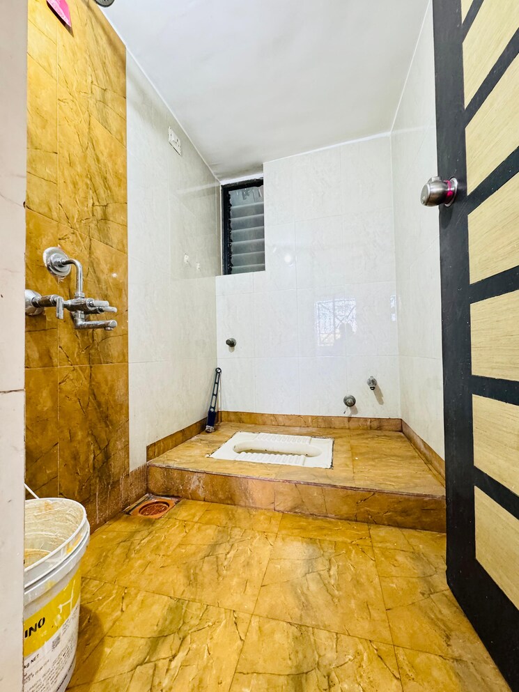 Bathroom, tharwani-ritu-world 2 Bedroom 600 Sq.Ft. Apartment In Badlapur East Thane 8072296