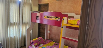 Bedroom in 2 BHK Apartment at SectoR-27 – for Rent