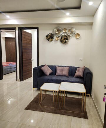 Furnished Amenities in 2 BHK Apartment at Saket – for Rent