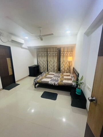 Master Bedroom in 2 BHK Apartment at Saket – for Rent