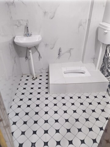Bathroom in 3 BHK Independent House at Gomti Nagar – for Rent