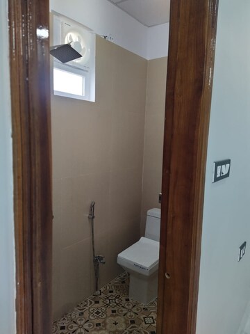 Bathroom in 3 BHK Independent House at Gomti Nagar – for Rent