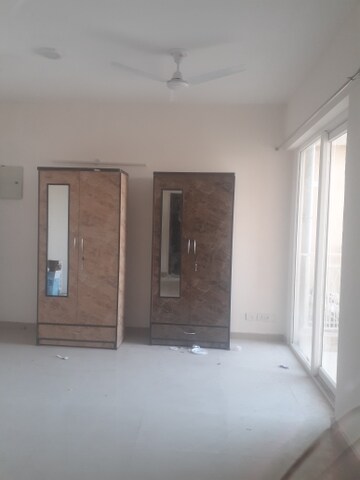 Room in 2 BHK Apartment at Mahagun Mywoods, Sector 16c Greater Noida – for Sale
