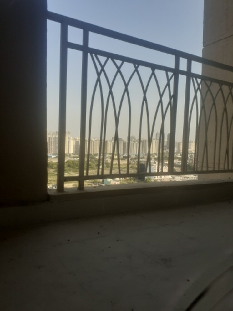 Balcony, mahagun-mywoods 2 Bedroom 960 Sq.Ft. Apartment In Sector 16c Greater Noida Greater Noida 8072391