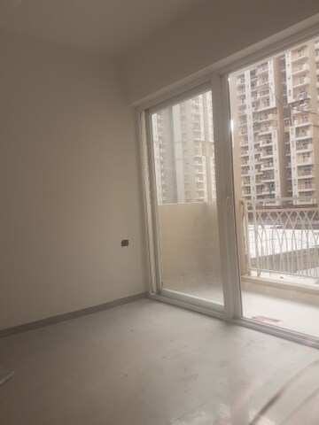 Room in 2 BHK Apartment at Mahagun Mywoods, Sector 16c Greater Noida – for Sale