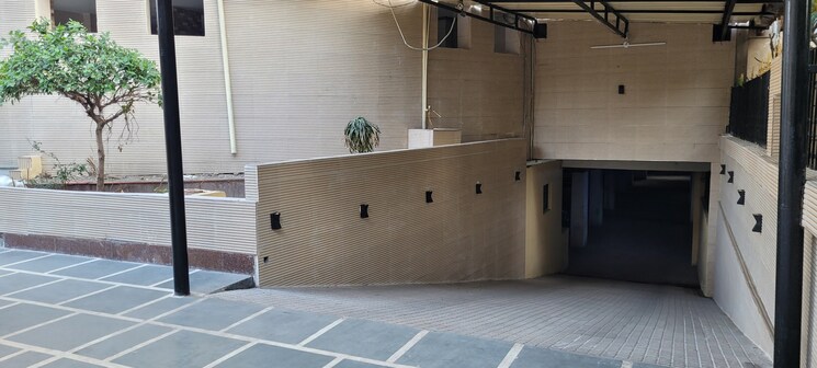 Bathroom, supertech-rameshwar-orchids 2 Bedroom 1000 Sq.Ft. Apartment In Dabur Chowk Ghaziabad 8072430