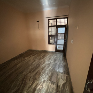 Room in 2 BHK Builder Floor at Dhakoli Village – for Rent