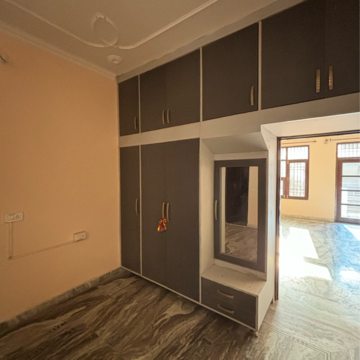Room in 2 BHK Builder Floor at Dhakoli Village – for Rent