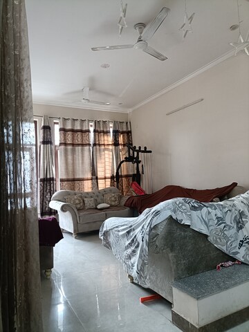 Living Room in 3 BHK Builder Floor at Ansal Plaza Sector-23, Sector 23 – for Rent