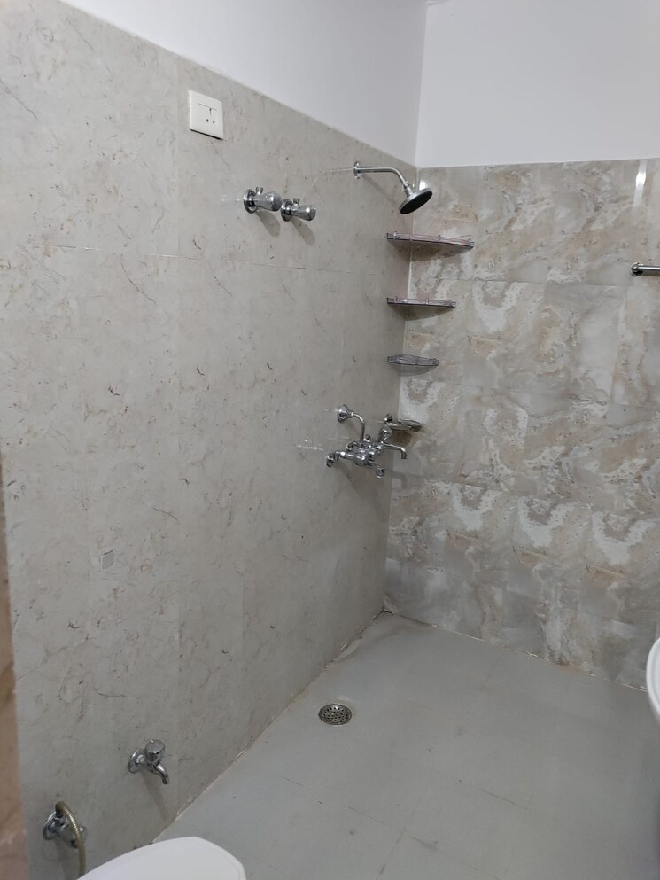 Bathroom, gomti nagar 3 Bedroom 2152 Sq.Ft. Independent House In Gomti Nagar Lucknow 8072695
