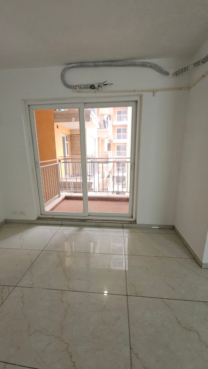 2 BHK Apartment For Sale in Rishita Manhattan