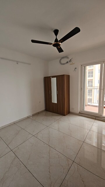 Room in 2 BHK Apartment at Rishita Manhattan, Gomti Nagar – for Sale