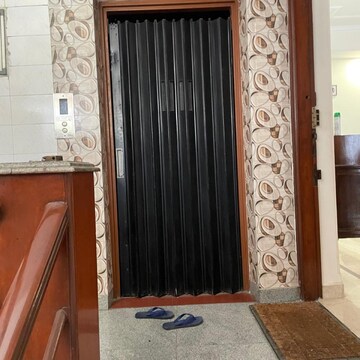 Bedroom in 3 BHK Apartment at Navjeevan Vihar – for Rent