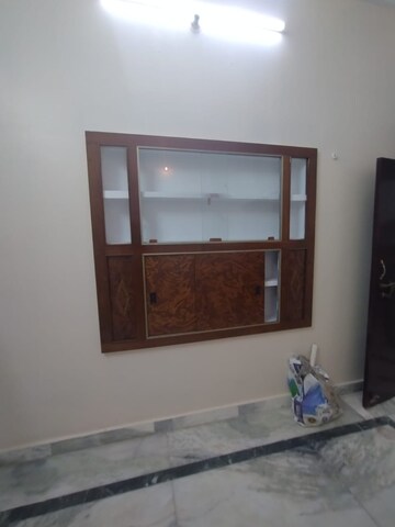Room in 2 BHK Independent House at Gomti Nagar – for Rent