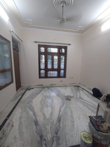 Bedroom in 2 BHK Independent House at Gomti Nagar – for Rent