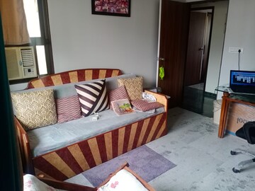 Bedroom in 3 BHK Apartment at Hiranandani Estate, Ghodbunder Road – for Rent
