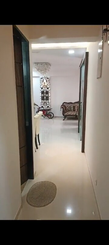 Room in 3 BHK Apartment at Neelkanth Palms, Kapur Bawdi – for Rent
