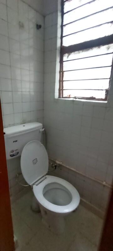 Master Bedroom in 2.5 BHK Builder Floor at Kalkaji – for Rent