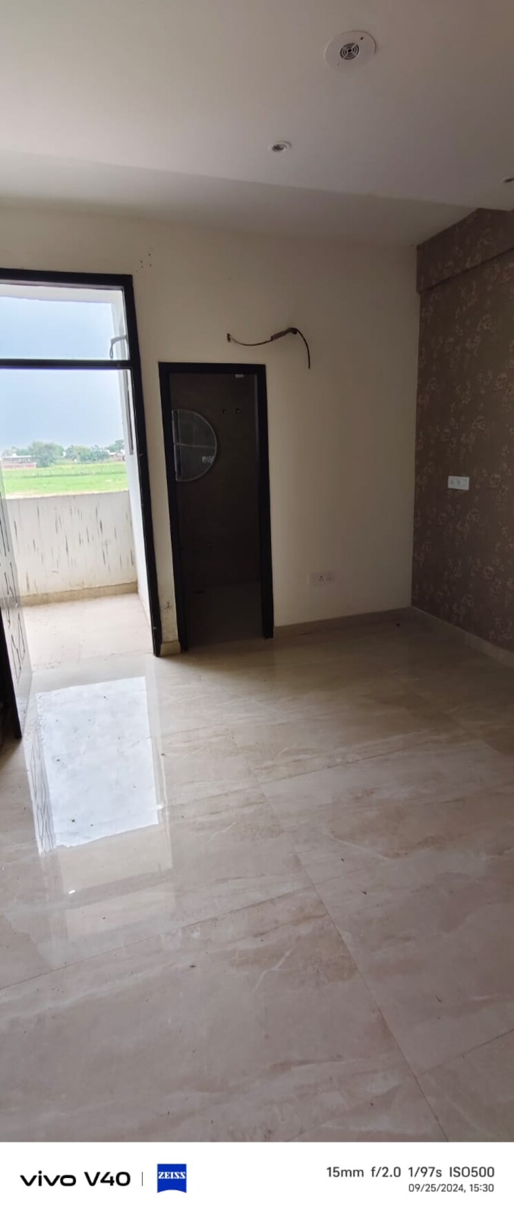 Room, dhakoli village 3 Bedroom 1100 Sq.Ft. Builder Floor In Dhakoli Village Zirakpur 8072842