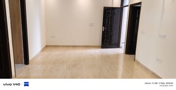 Room in 3 BHK Builder Floor at Dhakoli Village – for Sale