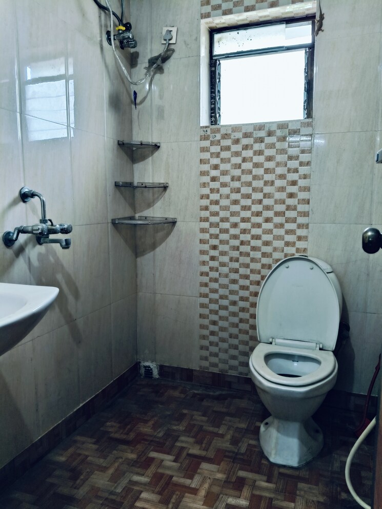 Bathroom, bablatala 2 Bedroom 1100 Sq.Ft. Apartment In Bablatala Kolkata 8072843