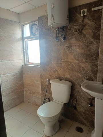 Bathroom in 3 BHK Apartment at Amrapali Silicon City, Sector 76 – for Sale