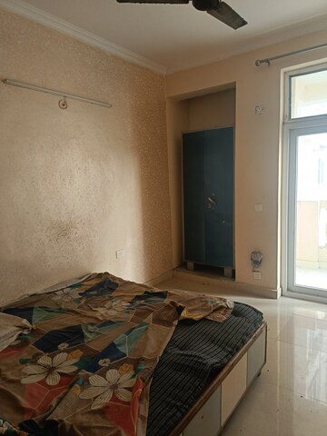 Living Room in 3 BHK Apartment at Amrapali Silicon City, Sector 76 – for Sale