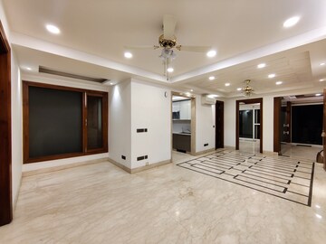 Room in 5 BHK Independent House at Malcha Marg – for Sale