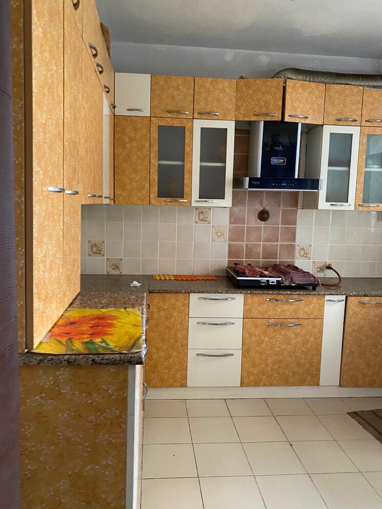 Kitchen, ashoka enclave 3.5 Bedroom 360 Sq.Yd. Builder Floor In Ashoka Enclave Faridabad 8072910