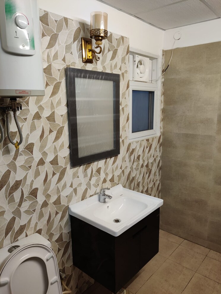 Master Bedroom, amrapali-heartbeat-city 3 Bedroom 1350 Sq.Ft. Apartment In Sector 107 Noida 8072913