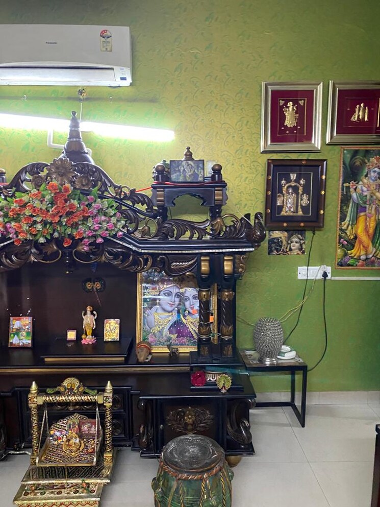 Gym, ashoka enclave 3.5 Bedroom 250 Sq.Yd. Builder Floor In Ashoka Enclave Faridabad 8072921