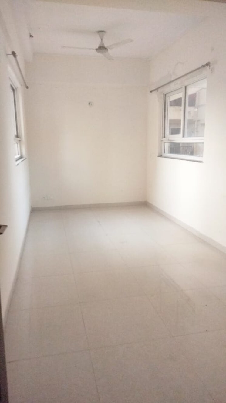 Room, gardenia-golf-city 3 Bedroom 1350 Sq.Ft. Apartment In Sector 75 Noida 8072937