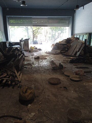 Parking in  Showroom at Vashi Plaza, Vashi Sector 17 – for Rent