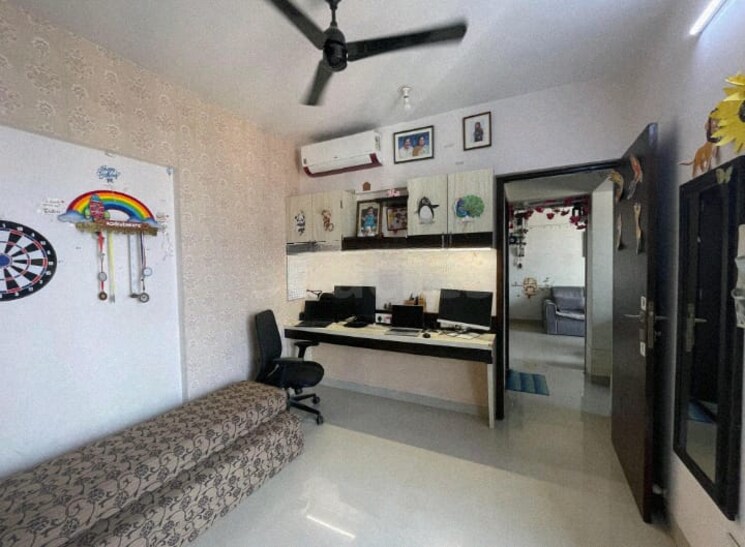  Parking, the-wadhwa-platina 1 Bedroom 450 Sq.Ft. Apartment In Kolshet Road Thane 8072953