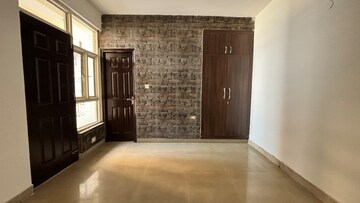 Room in 3 BHK Apartment at ACE Parkway, Sector 150 – for Rent