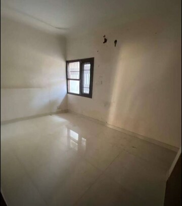 Room in 2 BHK Builder Floor at Sector 45 – for Rent