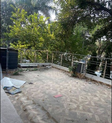 Balcony in 2 BHK Builder Floor at Sector 45 – for Rent