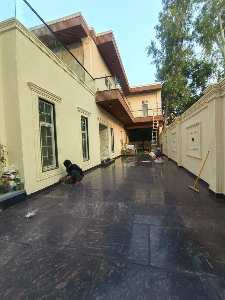 Exterior View, sainik farm 4 Bedroom 4000 Sq.Ft. Independent House In Sainik Farm Delhi 8073102