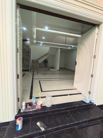 Kitchen in 4 BHK Independent House at Sainik Farm – for Sale